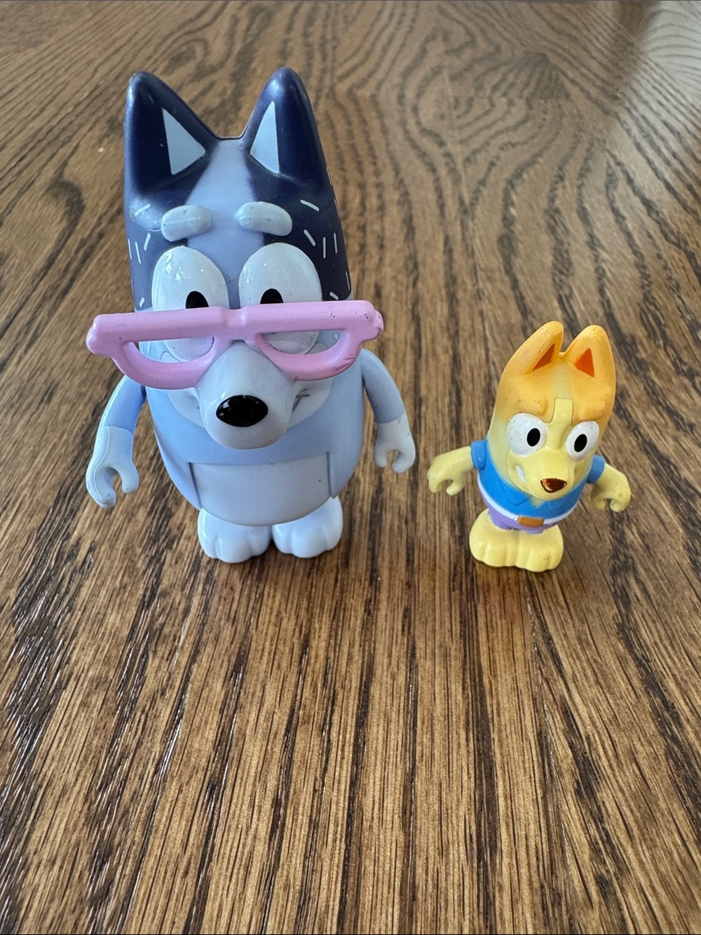 Bluey Nana and Bartleby Figure Set